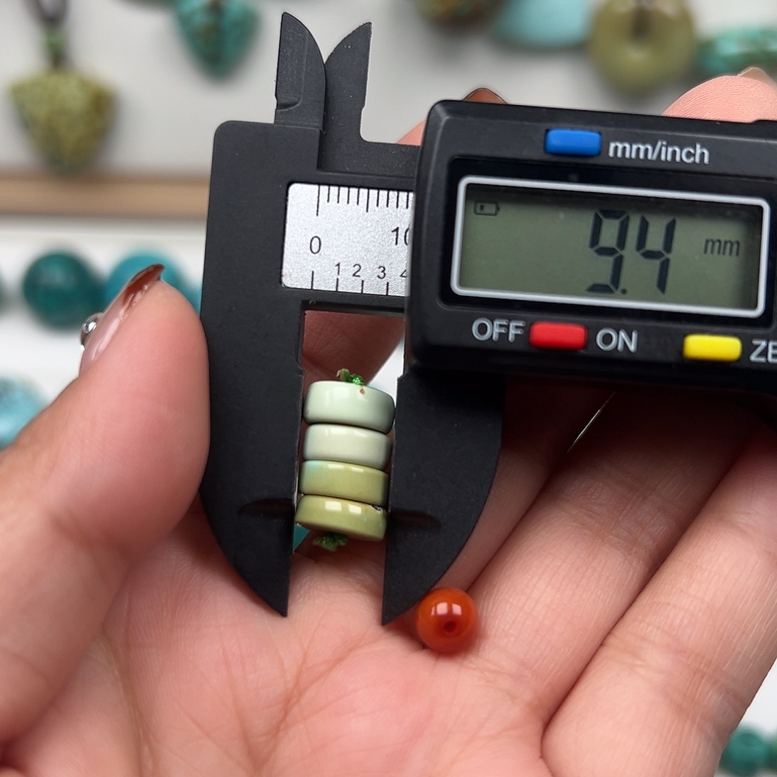 南红玛瑙未镶嵌珠宝奇石