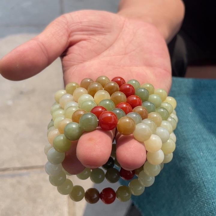 和田玉未镶嵌颈饰多样性发货，发其一