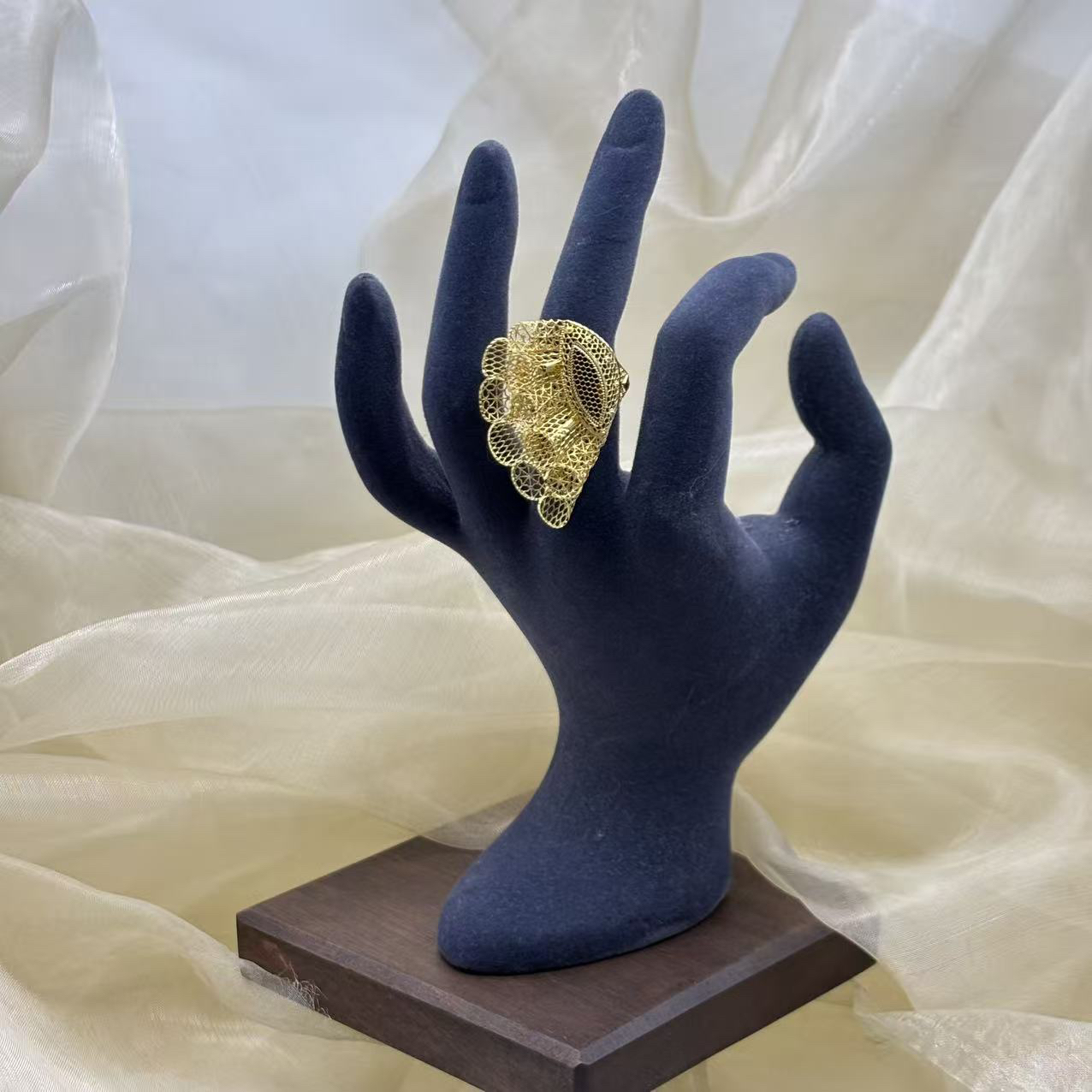 B播 6.93g 足金999 戒指d