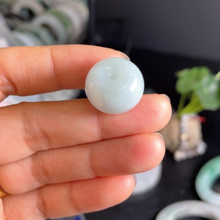 翡翠颈饰未镶嵌肥扣