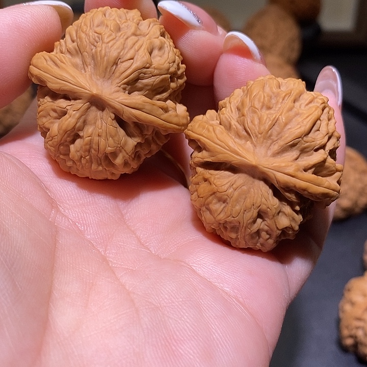 把件文玩核桃38野生麒麟枕