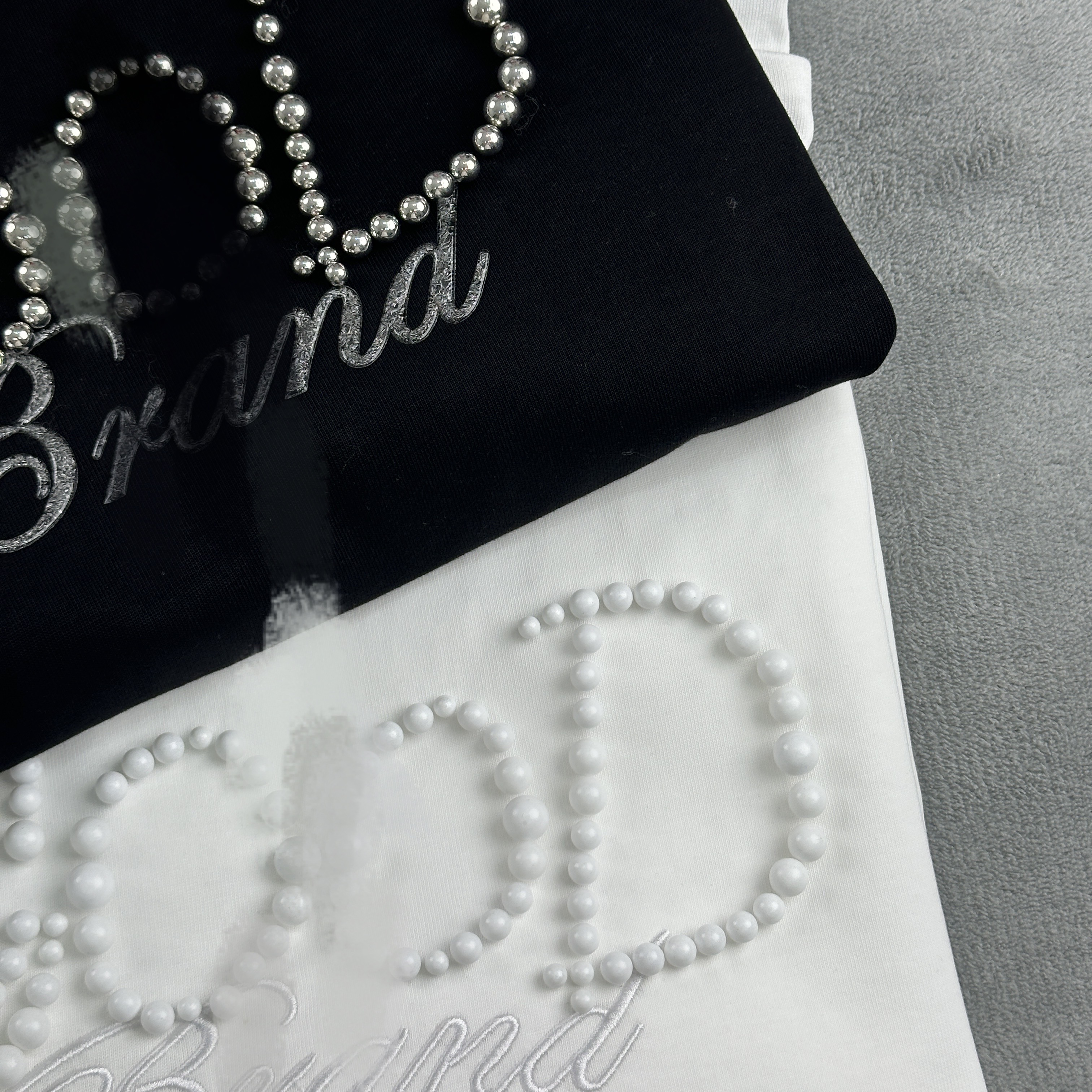 GD纯色珍珠 圆领短袖T恤轻奢潮流 男女同款