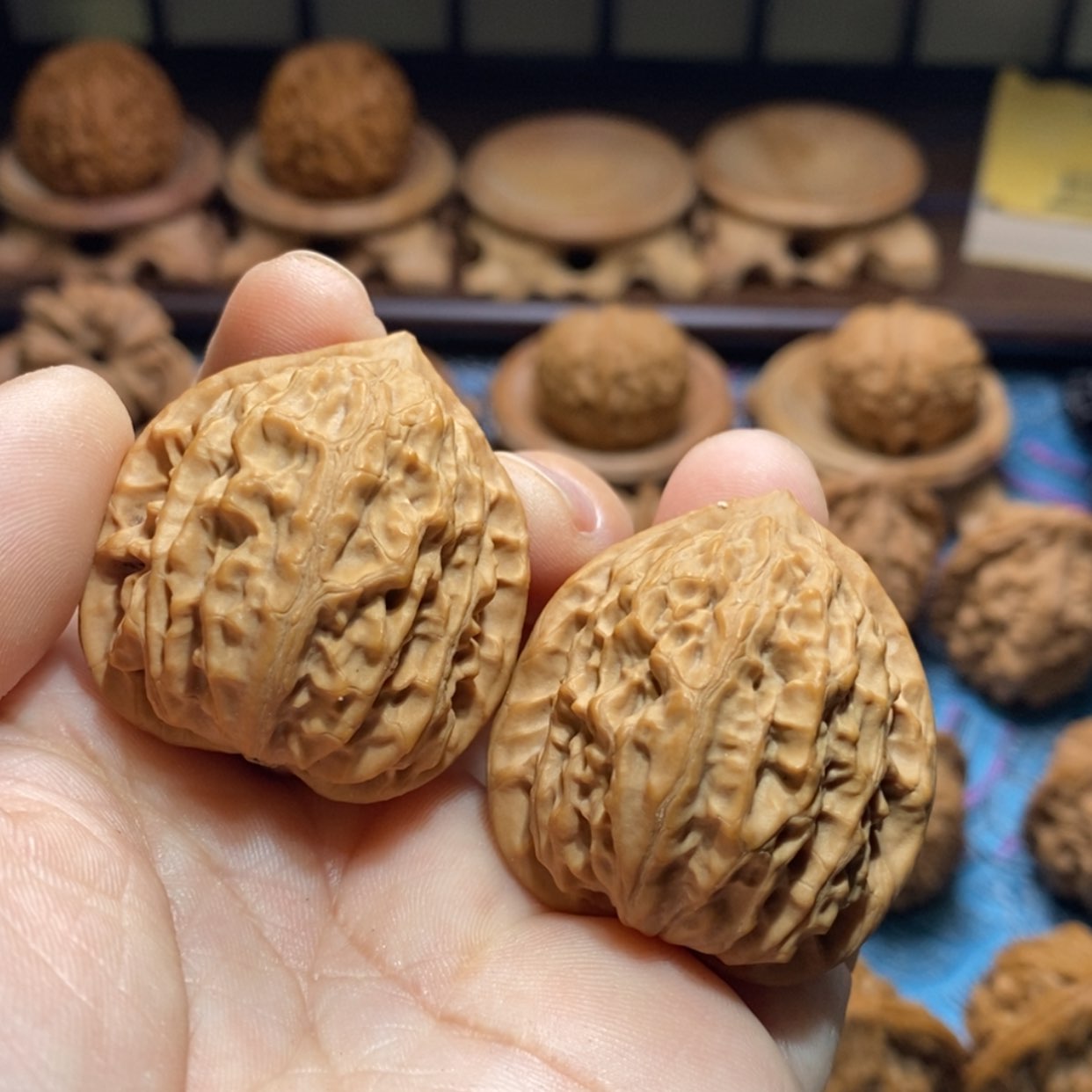 【闪购商品】文玩核桃吊坠金牛