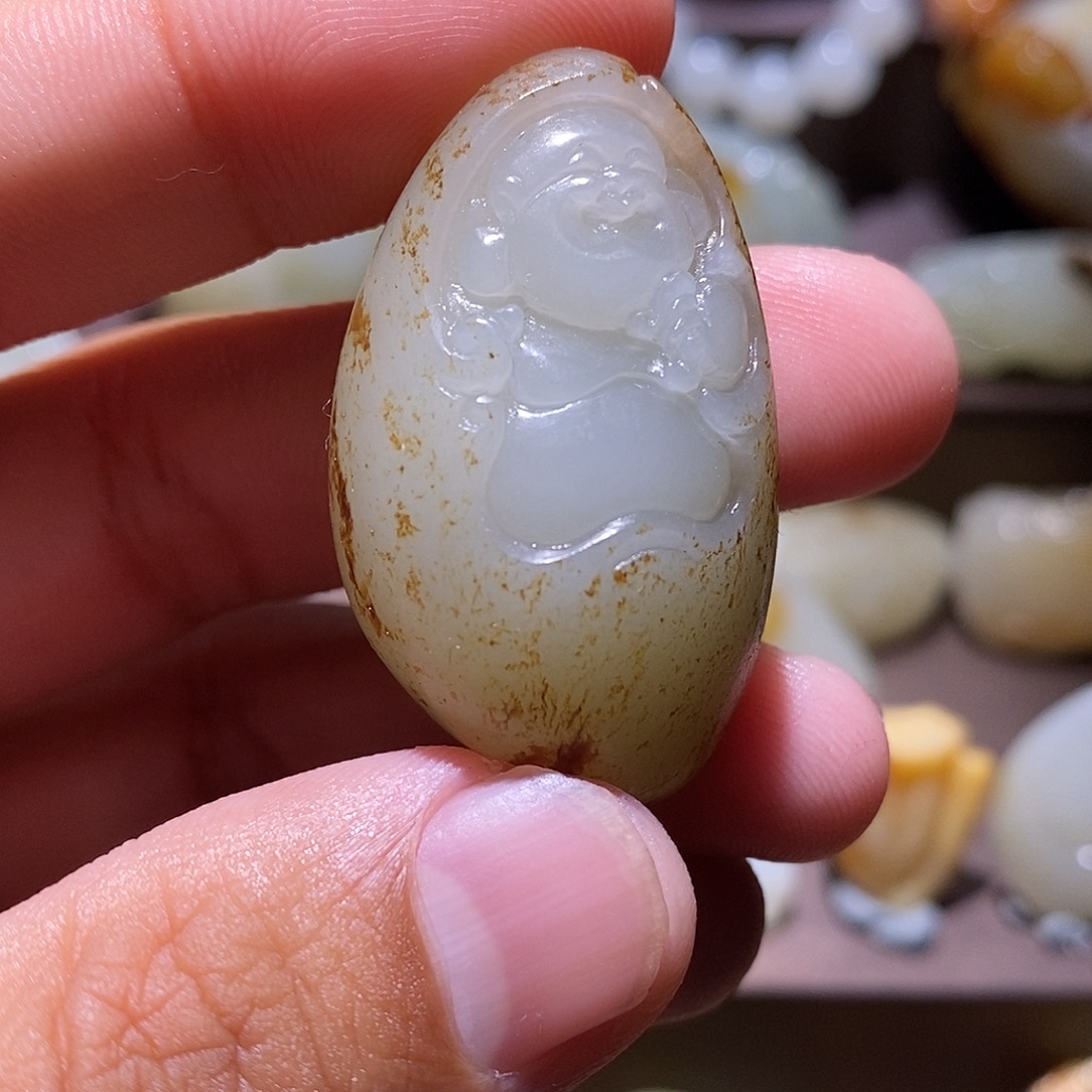 是***呀和田玉未镶嵌包链