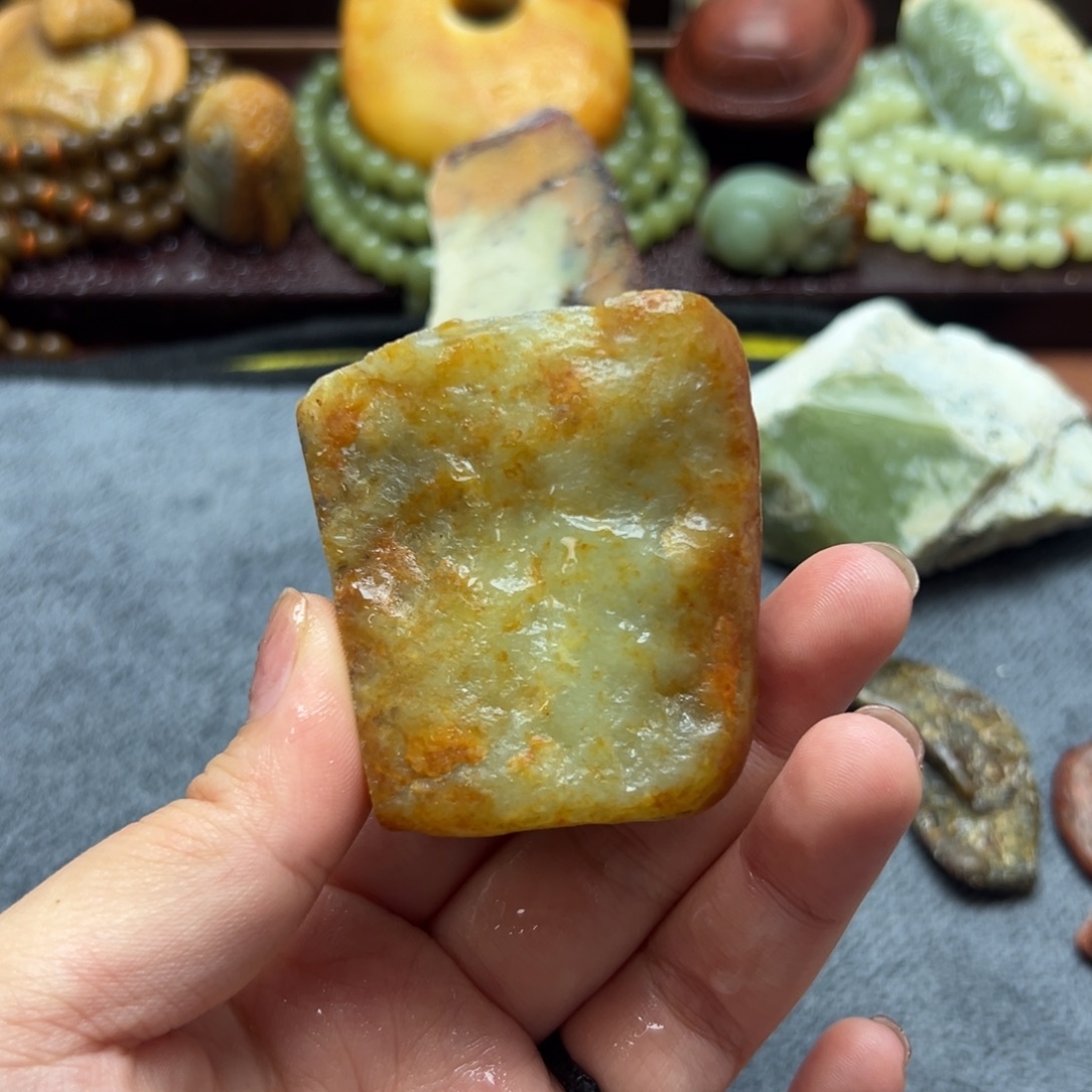 和田玉未镶嵌珠宝奇石