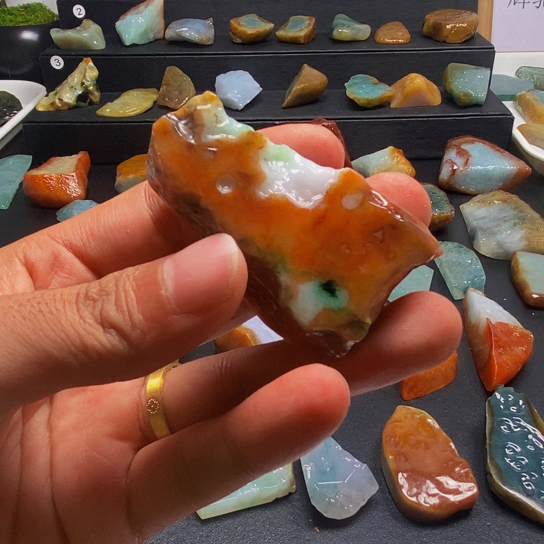 定制翡翠未镶嵌翡翠