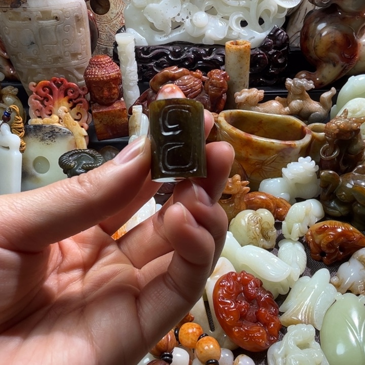 和田玉未镶嵌挂件