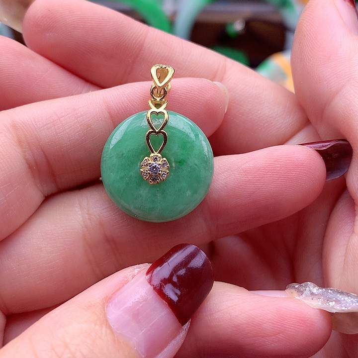 翡翠颈饰银S925镶嵌翡翠