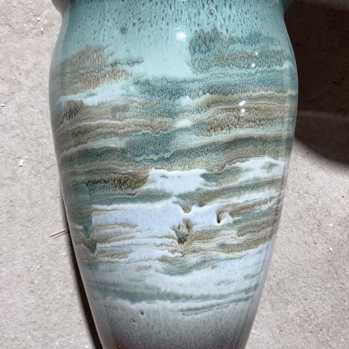 紫砂口径21高度31一只小瑕疵