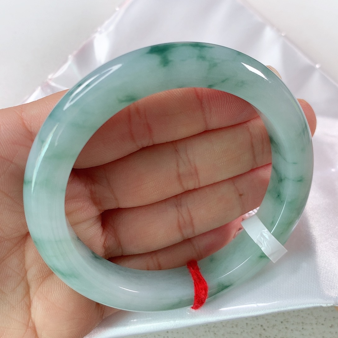 翡翠手镯未镶嵌①④⑥