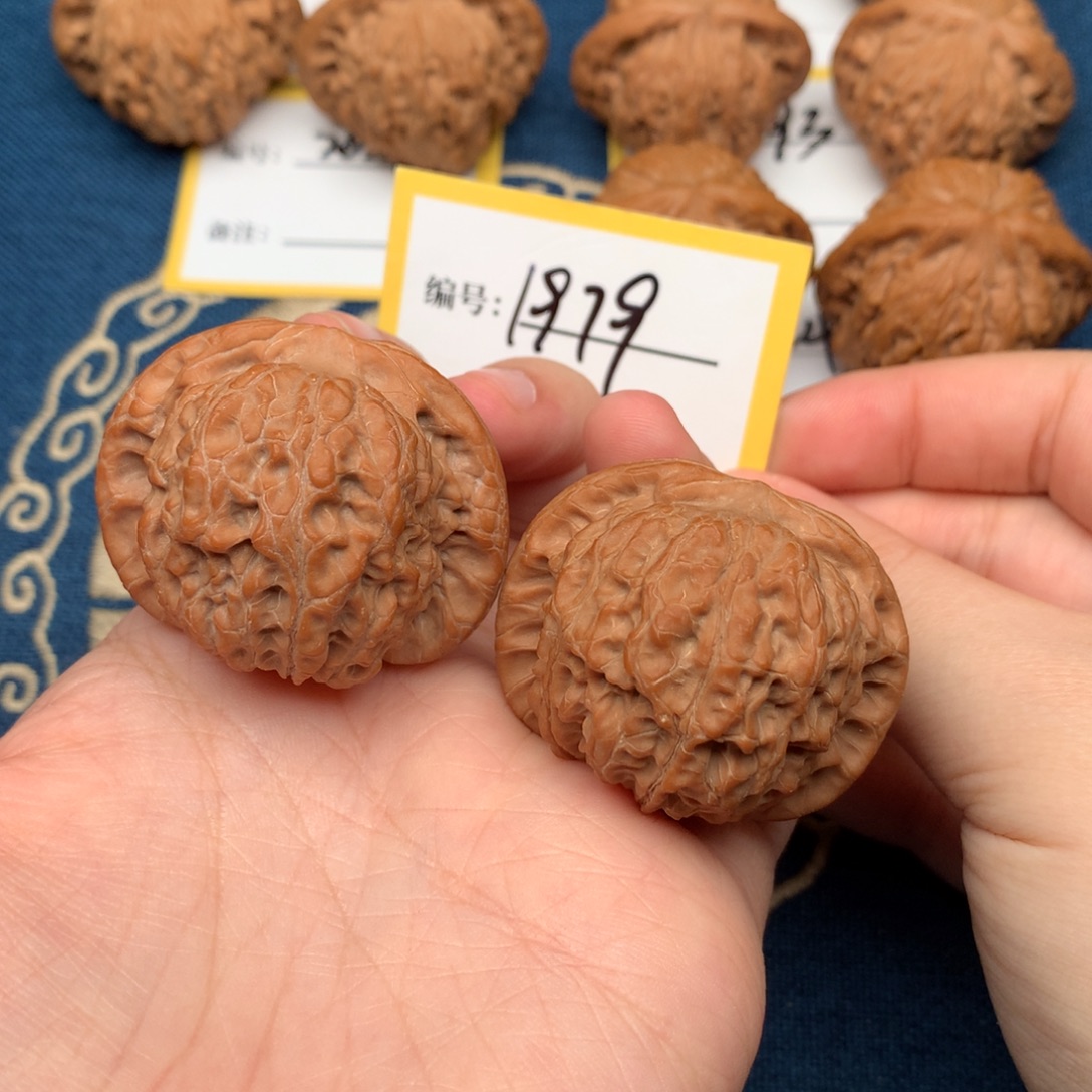 把件文玩核桃42血麒麟 1979