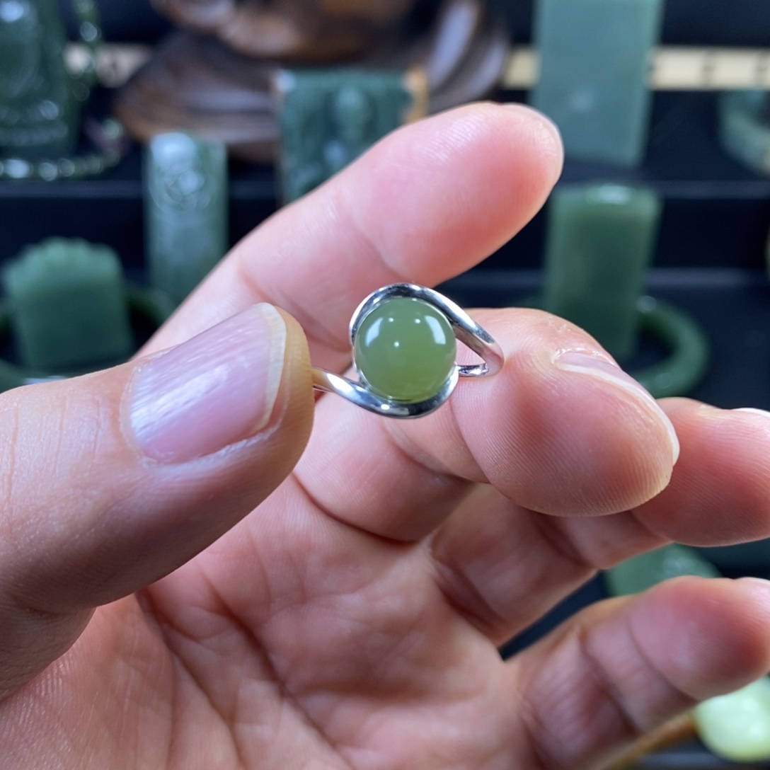 英***姐岫岩老玉（透闪石质玉）银S925镶嵌戒指