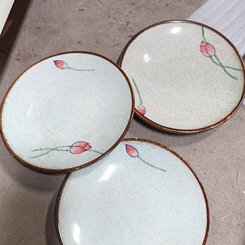 微瑕，不能明火、口径20，高度1.5，3个平盘