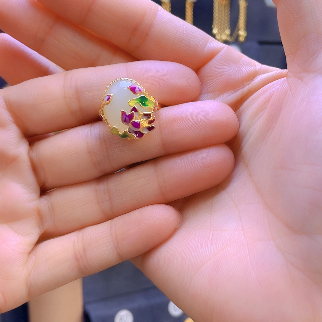 和田玉戒指银S925镀金镶嵌