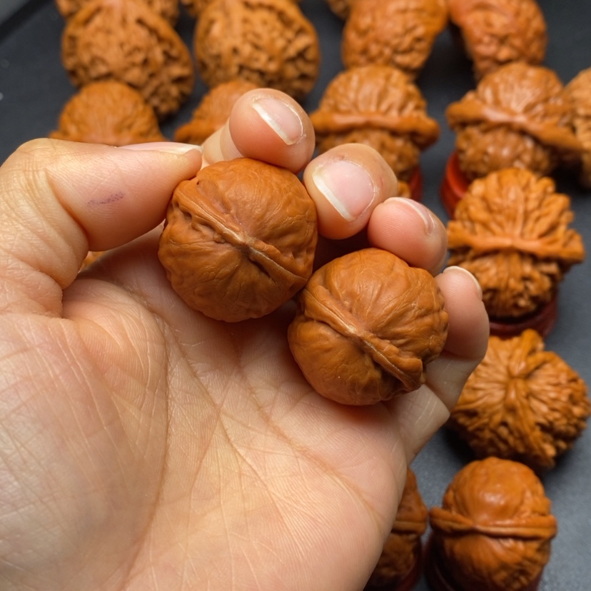 【闪购商品】文玩核桃把件瓷娃娃