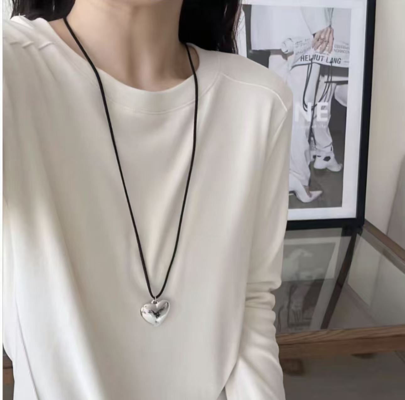 秋冬磨毛糯米绒打底衫鱼骨长袖百搭圆领显瘦不挑人女士