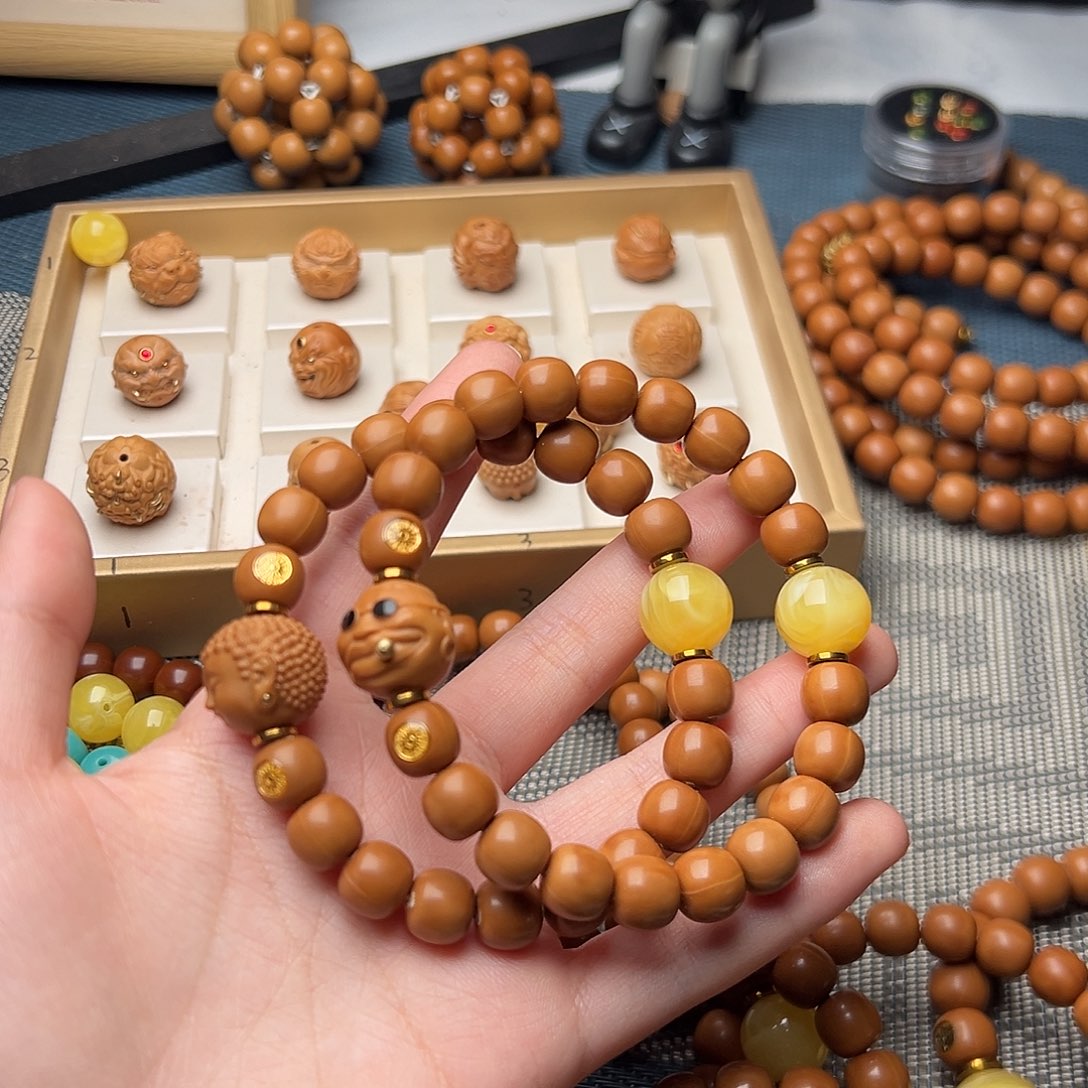 王****吊坠猴头核桃老型