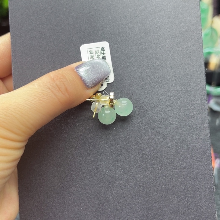 石英质玉耳钉未镶嵌