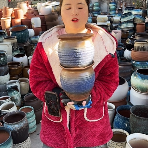 19口20高瑕疵盆子。