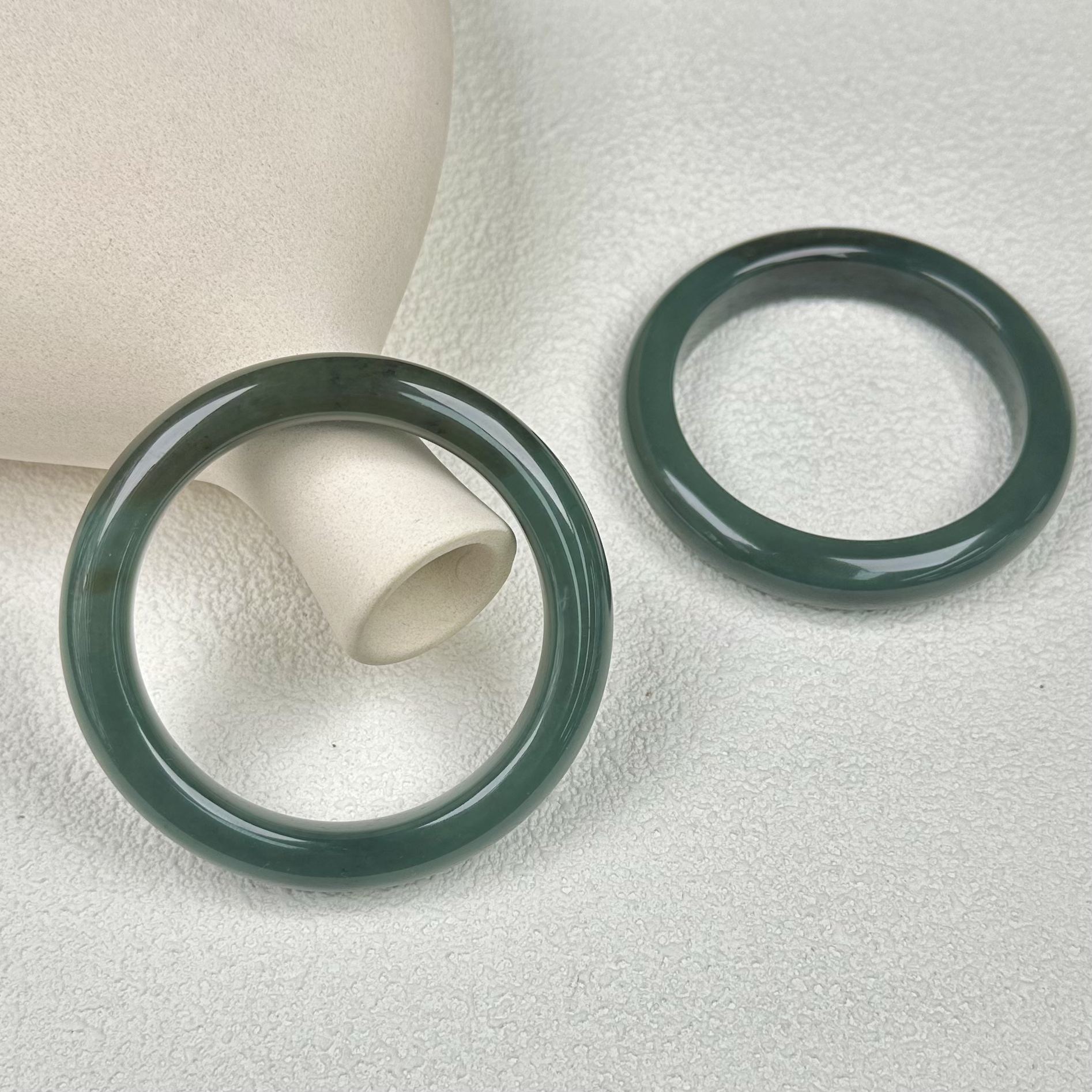 和田玉且末蓝手镯多样性发其一