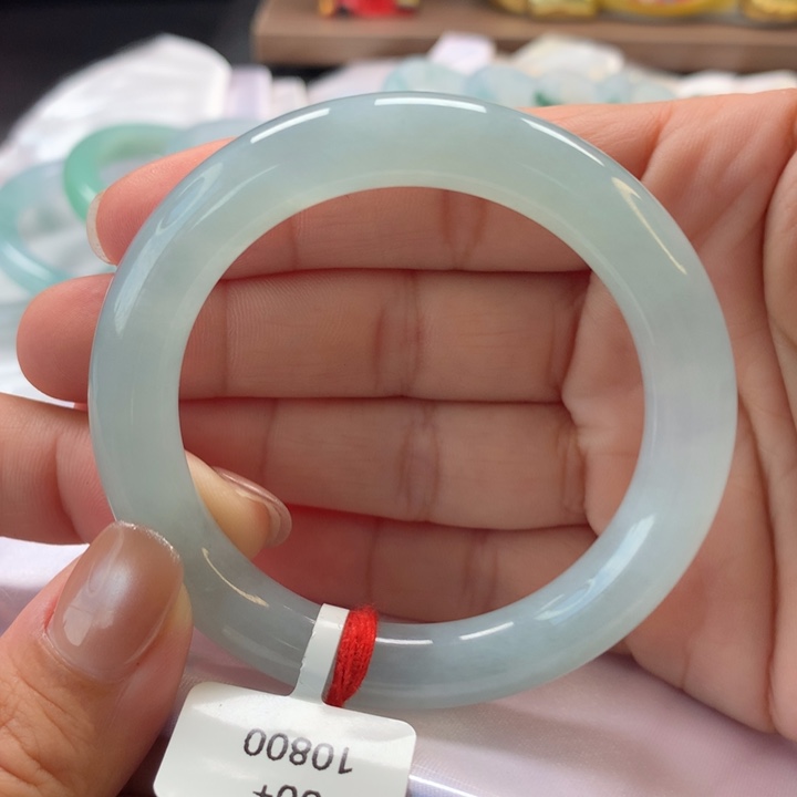 翡翠未镶嵌手镯50圆