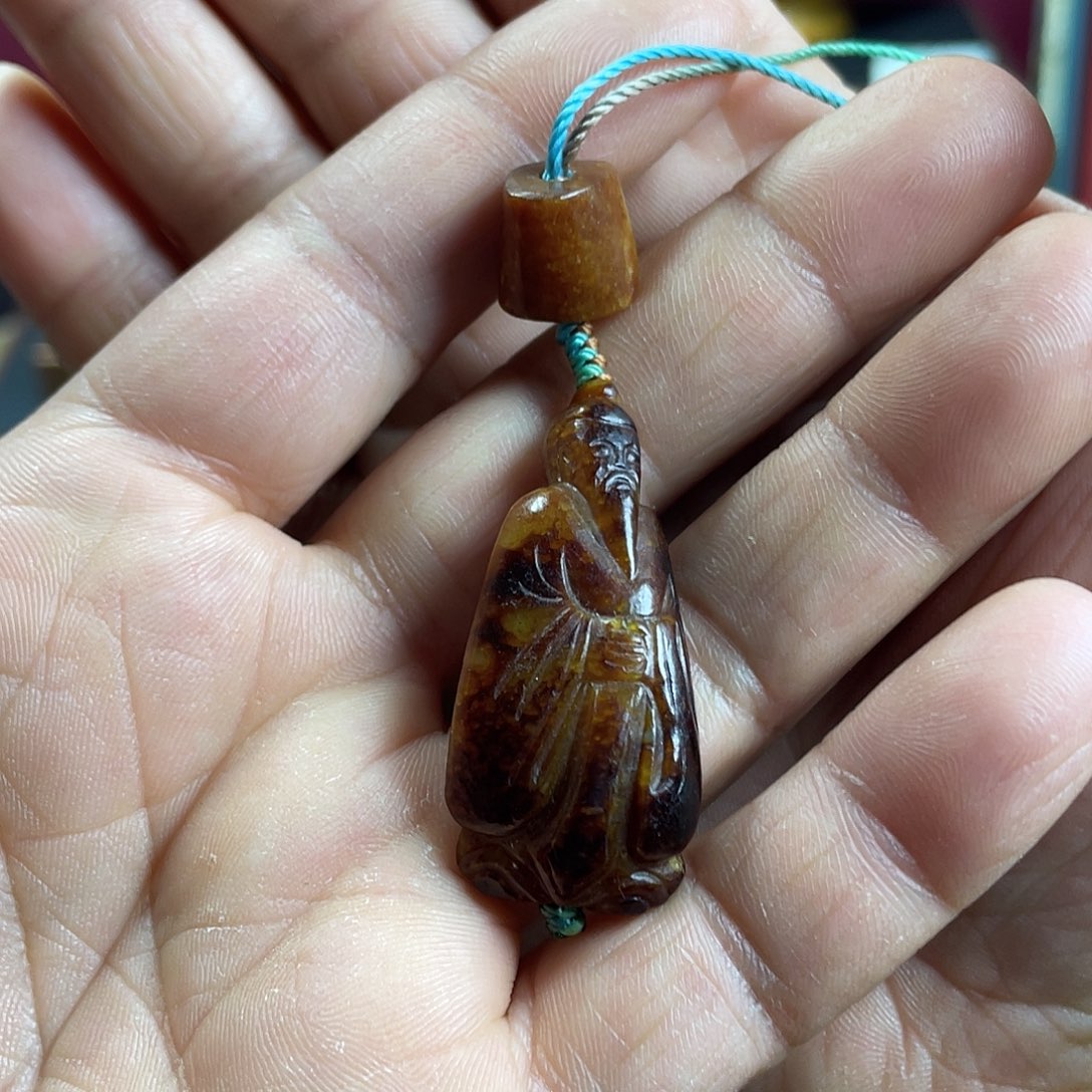 和田玉（糖玉）挂件未镶嵌无*