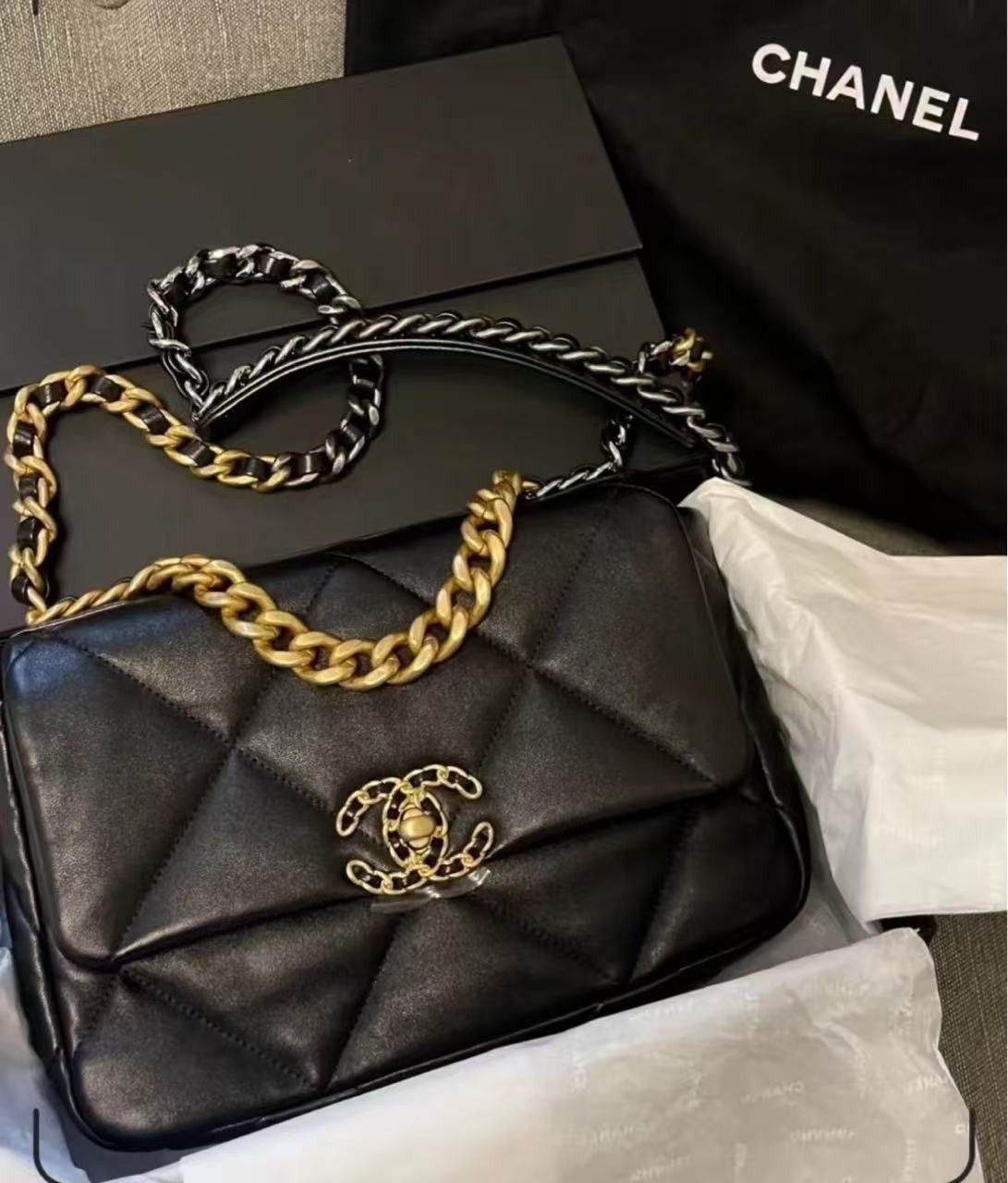 99新 Chanel/香奈儿 黑金19bag包 中号芯片款 30cm 17613453