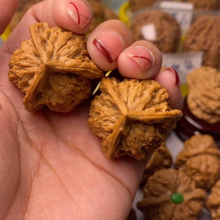 文玩核桃把件三棱35