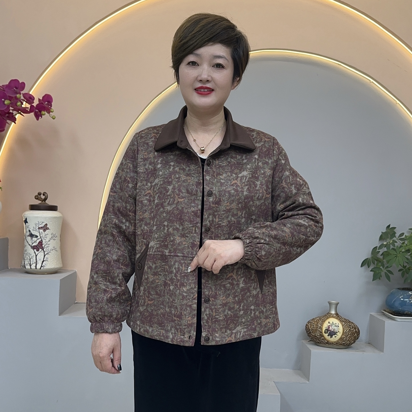 妈妈装流行时尚潮牌女装宽松春秋装外套休闲百搭长袖大码老年潮牌