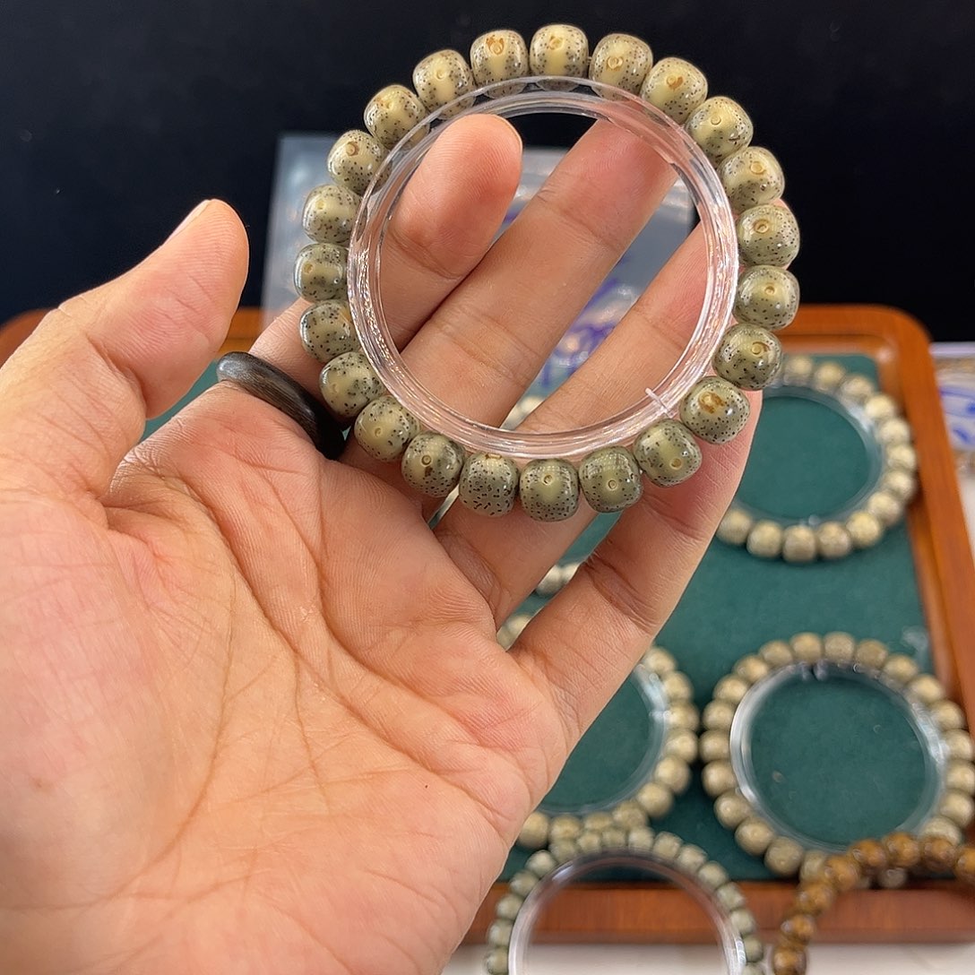 星月菩提吊坠21号.  星月菩提.  一物一图.  