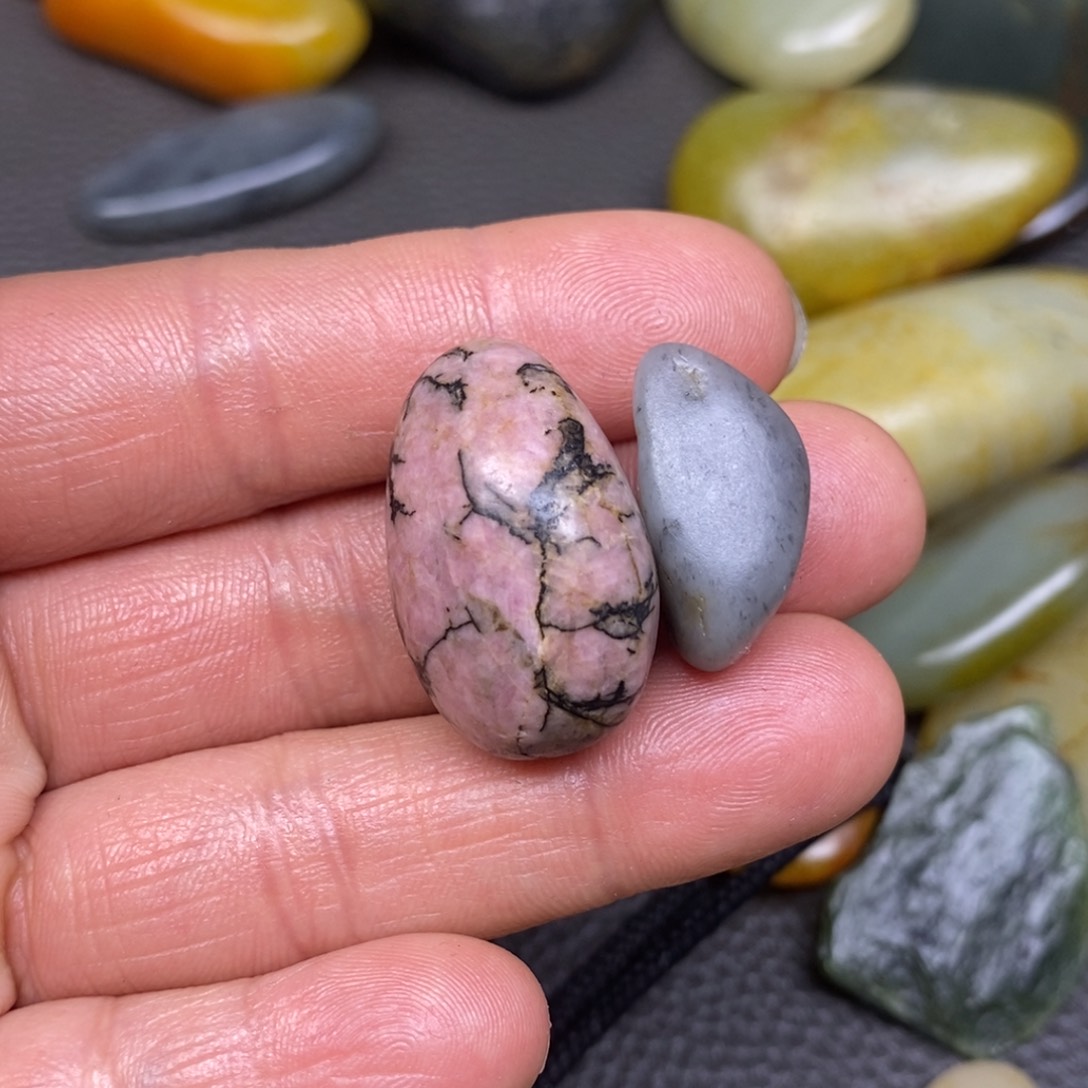 和田玉（糖玉）挂件未镶嵌