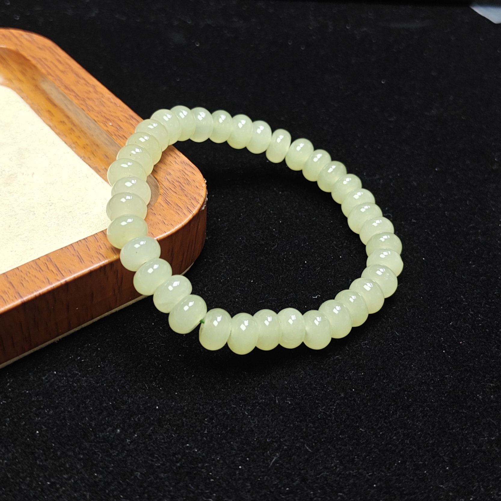 [停业清货]冰晴水绿色8m算盘珠手串-144-多样性发一