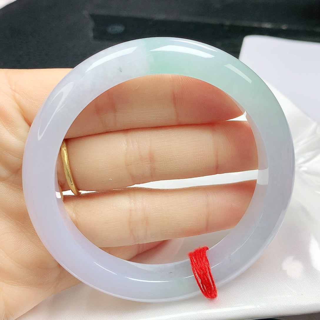 翡翠手镯未镶嵌正