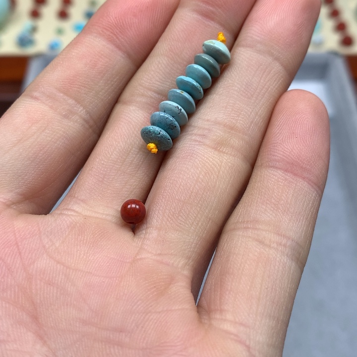 南红玛瑙配饰未镶嵌