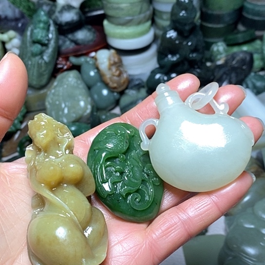 未镶嵌和田玉（糖玉）珠宝半成品葫**爷