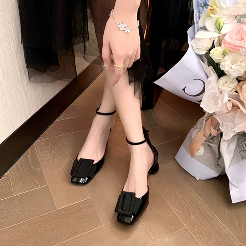 HS23X22378B绝美蝴蝶结包头凉鞋女夏季新款法式粗跟单鞋方扣中空