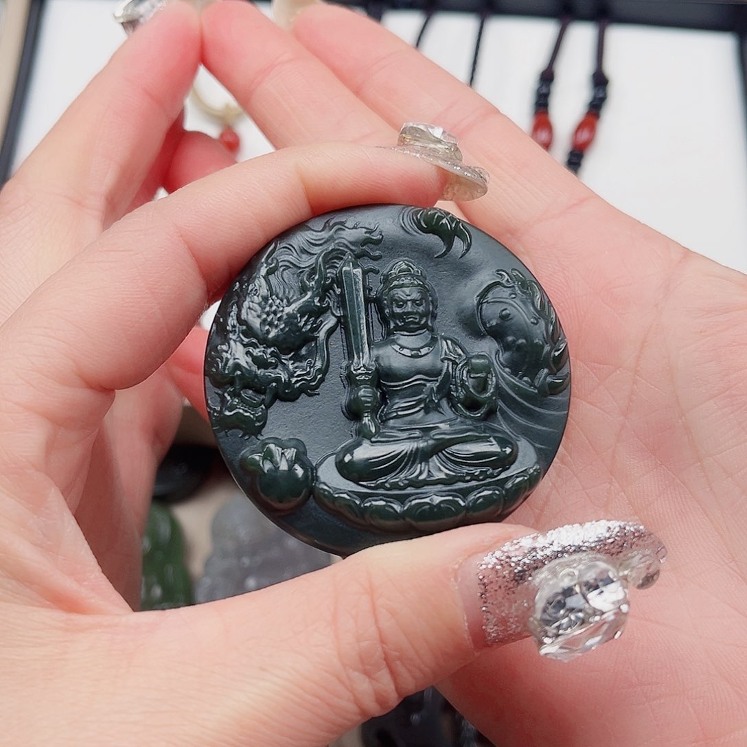 和田玉颈饰未镶嵌晴**