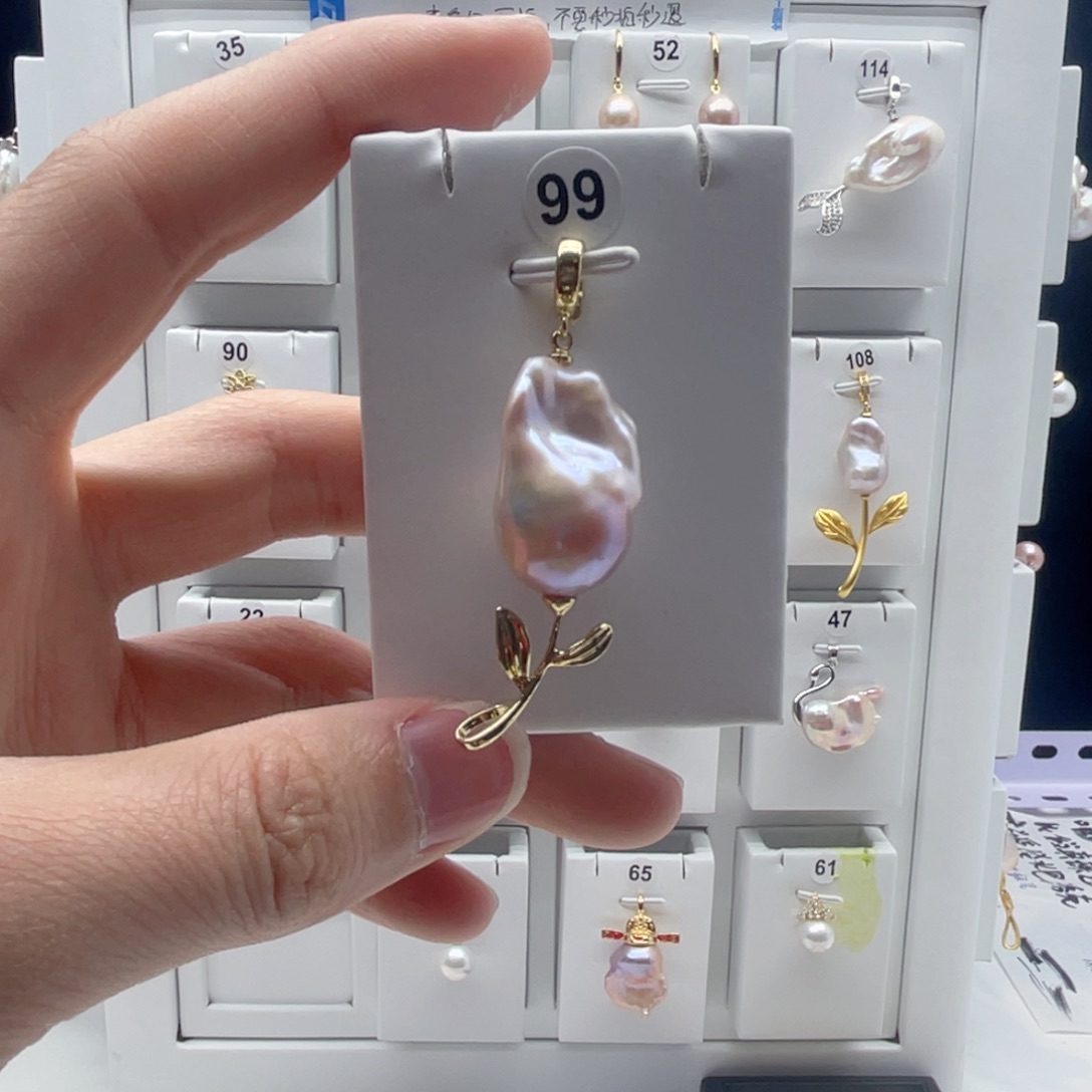 淡水珍珠颈饰合金