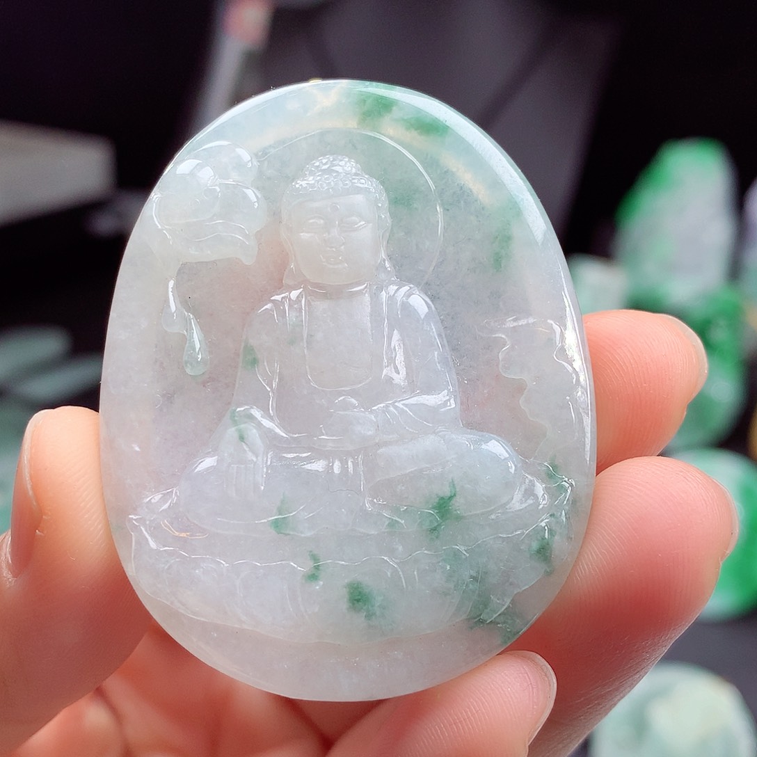 翡翠颈饰未镶嵌翡翠吊坠