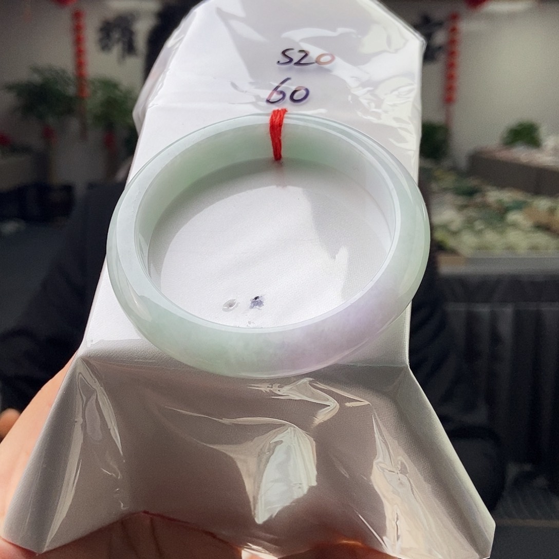 翡翠手镯未镶嵌拍一发一