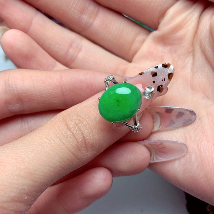 翡翠戒指银S925镶嵌戒指