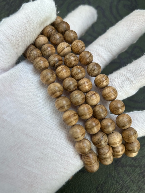 印尼加里曼丹天然沉香圆珠多圈手串