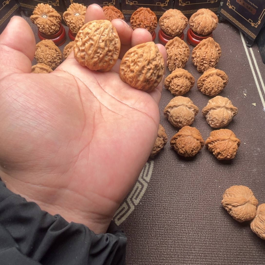 文玩核桃吊坠金牛11111111111