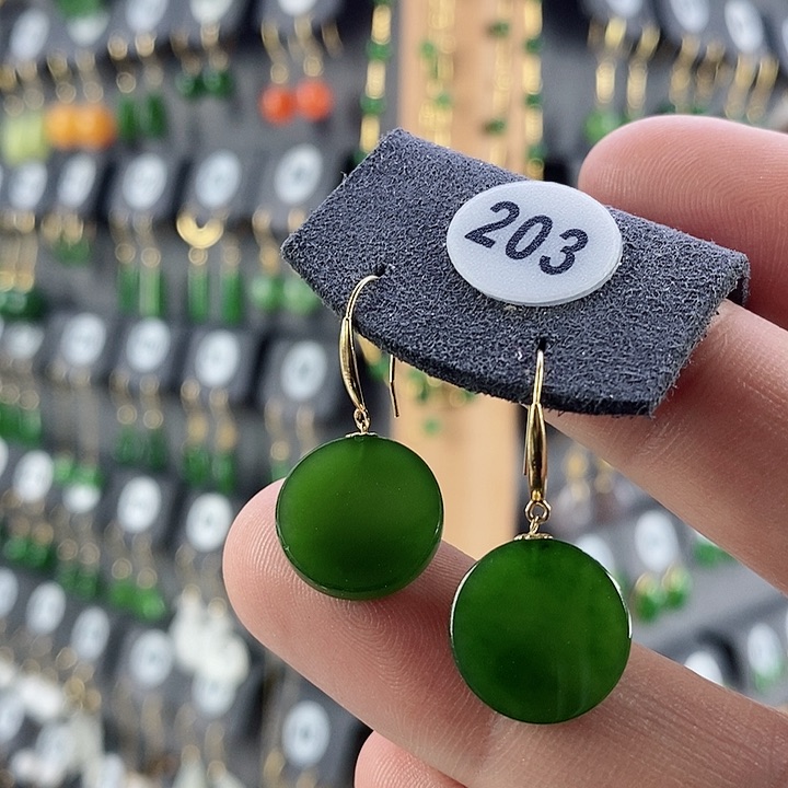 和田玉18K金镶嵌耳饰