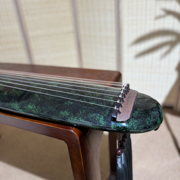 【瑕疵琴】老杉木生漆面绿色混沌手工古琴