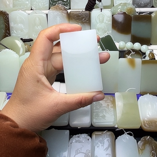 颈饰未镶嵌和田玉风****寒