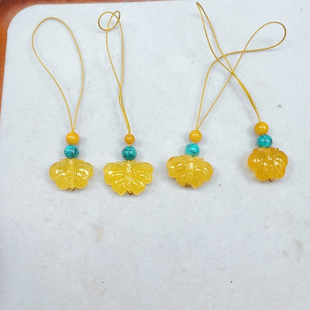 蜜蜡颈饰未镶嵌蝴蝶手机链，随机发货，特价福利