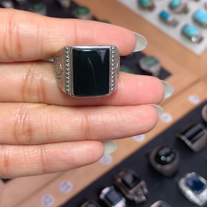 歌***祁琥珀银S925镶嵌戒指