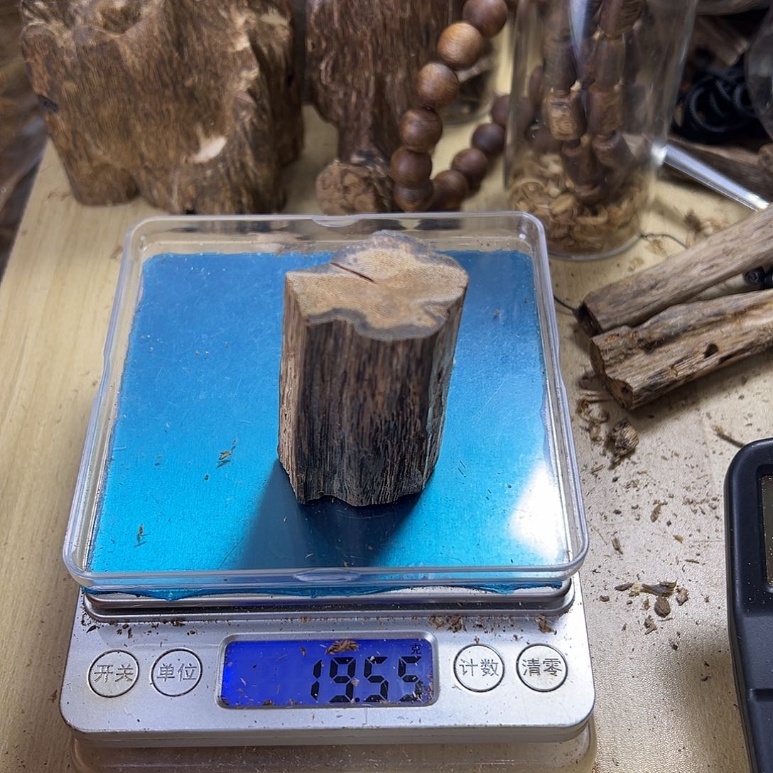 香料绿奇楠牌子白棋19克