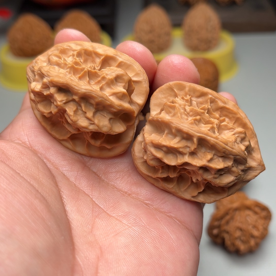 文玩核桃吊坠相****赠龙骨